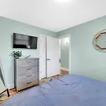 2br Condo~ Relax Or Work Remotely With A+ Location * Charlotte