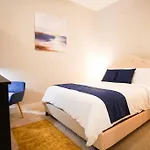 Queen Bed In Dilworth ◈ Shopping ◈ Restaurants Charlotte