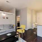 Queen Bed In Dilworth ◈ Shopping ◈ Restaurants Apartment *