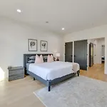 Luxe Townhome In South End Near Uptown! Holiday home *