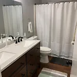 Large Bedroom With 2 Queen Bed - Not Entire Place Homestay Charlotte