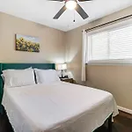 Charm Haven With Outdoor Tv Holiday home