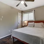 Charm Haven With Outdoor Tv Charlotte