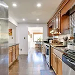 Bright Charlotte Home About 3 Mi To Uptown!