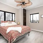 Free Parking I Uptown Luxury W Pool & Rooftop