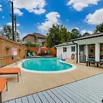 Poolside Bungalow W Fire Pit Fun King Suite