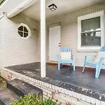 Only 5 Mins To Uptown Cozy Cottage In Enderly Park