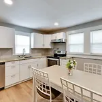 Stunning Retreat ~ 2 Mi To Center! *