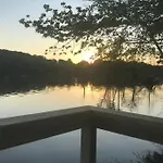 Belmont Nc Riverfront 2-bedroom Garden Holiday home Charlotte
