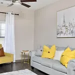 Apartment 1br Uptown, Pool, Wine, Near Convention Center_311 Charlotte
