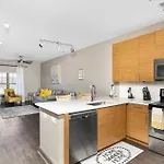 1br Uptown, Pool, Wine, Near Convention Center_311 Charlotte