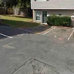 Apartment Good Vibe In The Heart Of Plaza/midwood Area *