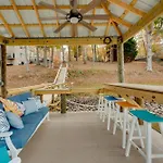 Cheerful Lake Wylie Home With Fire Pit!