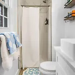 Holiday home 5bd Vibrant Haven: Basketball - 10mins To Airport
