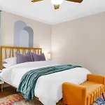 5bd Vibrant Haven: Basketball - 10mins To Airport * Charlotte