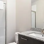 Apartment Landing - Modern With Amazing Amenities *