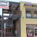 Walking Distance To Restaurants Bars And Breweries Holiday home *