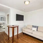 Holiday home Walking Distance To Restaurants Bars And Breweries *