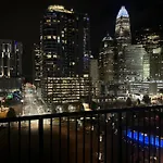 Luxury Apartment With Private Balcony And Amazing City Views