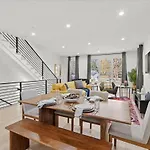 Stylish Modern 3br 3,5ba Townhouse In Charlotte