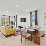 Stylish Modern 3br 3,5ba Townhouse In Charlotte
