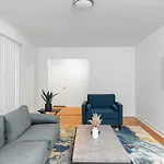 Large 4Br/3Ba Large Backyard Close To Uptown