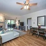 Middle Of Uptown Peaceful Living