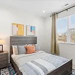 Elegant 3br3.5ba Modern Townhouse *