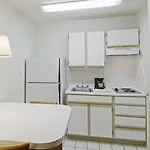 Extended America - - Airport Hotel