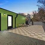Stylish Modern 3br 3,5ba Townhouse In *