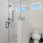 Apartment Stylish Modern 3br 3,5ba Townhouse In