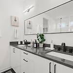 Stylish Modern 3br 3,5ba Townhouse In * Charlotte