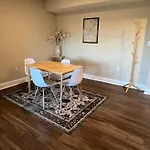 Spacious 2 Bed, 2 Bath Uptown Gem In The Heart Of The City-parking-wi-fi-balcony-walk To Boa Stadium *