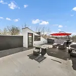 406 Katonah Amazing Location Rooftop Patio Views And A Gym Holiday home Charlotte