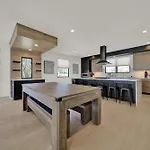 Holiday home 406 Katonah Amazing Location Rooftop Patio Views And A Gym Charlotte