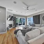906 Westbrook B Views Rooftop Hot Tub And Short Walk To Stadium *