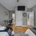 906 Westbrook B Views Rooftop Hot Tub And Short Walk To Stadium Holiday home