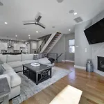 Holiday home 906 Westbrook B Views Rooftop Hot Tub And Short Walk To Stadium *