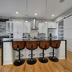 Holiday home 906 Westbrook B Views Rooftop Hot Tub And Short Walk To Stadium