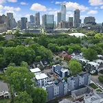 906 Westbrook B Views Rooftop Hot Tub And Short Walk To Stadium Charlotte
