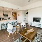 Corporate Uptown Furnished Apartment *
