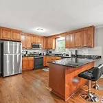 Charming, Cozy Close To Uptown, Airport & Whitewater Center Holiday home Charlotte