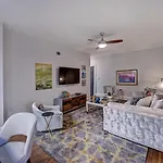 The Collection Clt: Lamar Avenue Apartment Charlotte