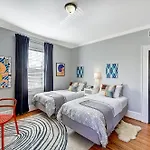 Apartment The Collection Clt: 800 Magnolia