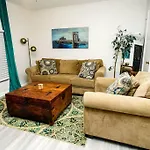 3 Bedroom Townhome Minutes To Uptown *
