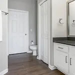 Landing Modern With Amazing Amenities *