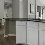 Landing Modern With Amazing Amenities Apartment