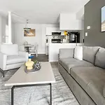 Landing - Modern With Amazing Amenities * Charlotte
