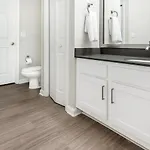 Apartment Landing Modern With Amazing Amenities