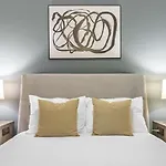 Landing Modern Apartment With Amazing Amenities